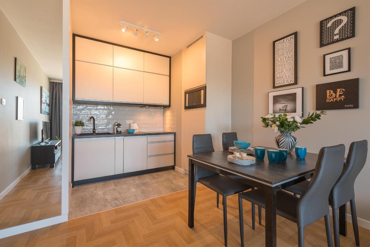 Konstruktorska P&O Serviced Apartments Varsovie Extérieur photo